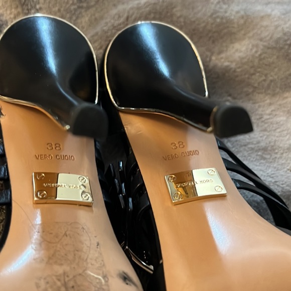 Michael Kors black heels. - Picture 7 of 10